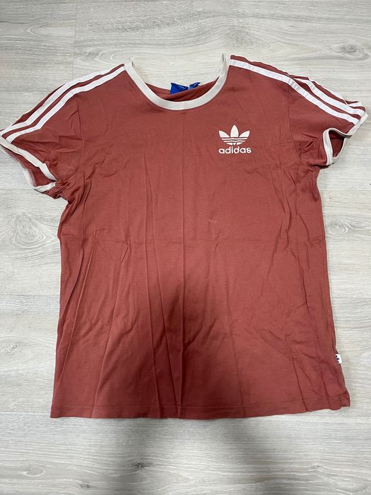 Оригінальна футболка Adidas жіноча