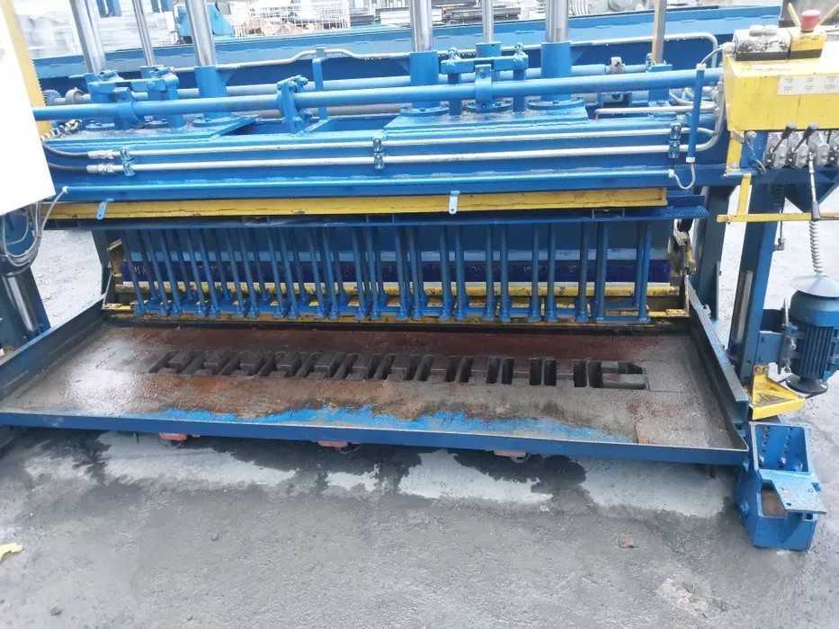 Вібропрес крокуючий.Вибропресс.Road.Для цокольних плит огорожі.Несушка