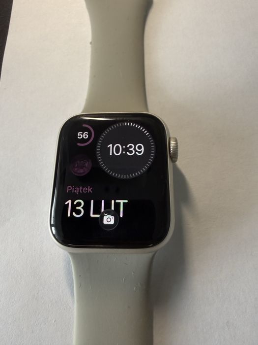 Sprzedam smartwatch Apple SE2