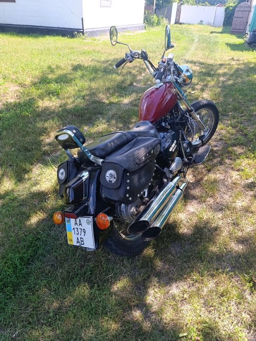 Мотоцикл 250 кубів