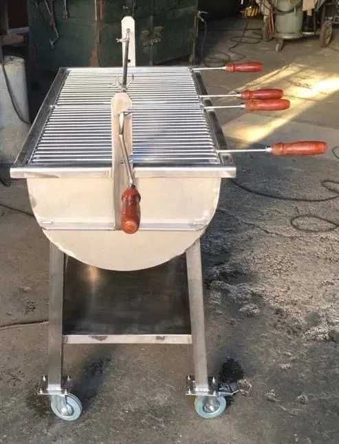 Churrasqueira móvel em inox (com grelhas e espeto)