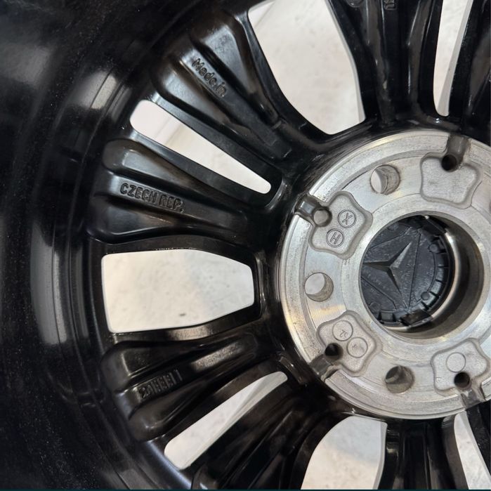 Mercedes  Б/У 5х112 7,5R17 ET40 Dia66,6 Mercedes W213 A2134015100