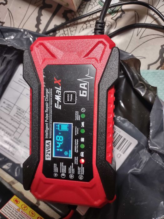 Зарядний пристрій 12 вольт 6 ампер