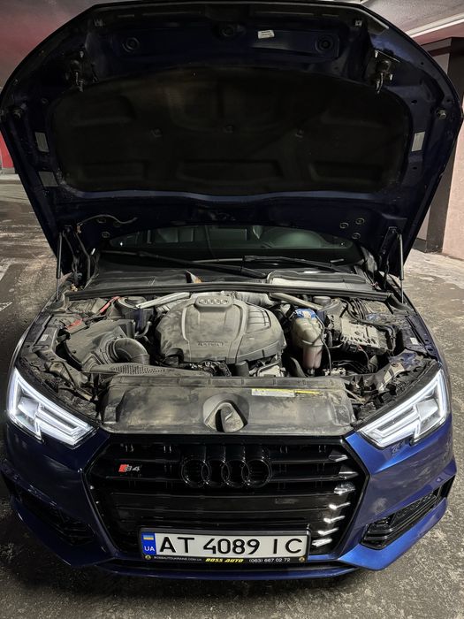 Audi A4 B9 2.0 TFSI quattro. 2016-17