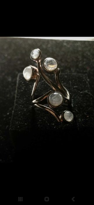 Pierścionek ze srebra  z kamieniem księżycowym  I tesori di caterry