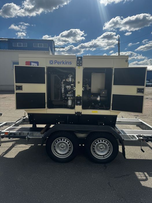 Генератор BLITZ BP-33 (26,4 кВт) на базі двигуна PERKINS 33 кВа