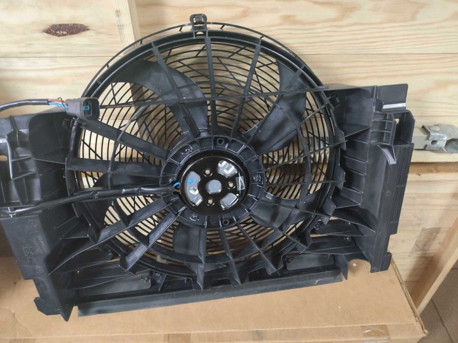 Peças BMW X5 E53 radiador,intercooler, discos travao novos na caixa