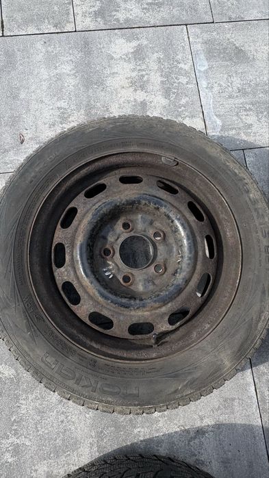 Sprzedam koła stalowe 5x114,3 z opnami zimowymi