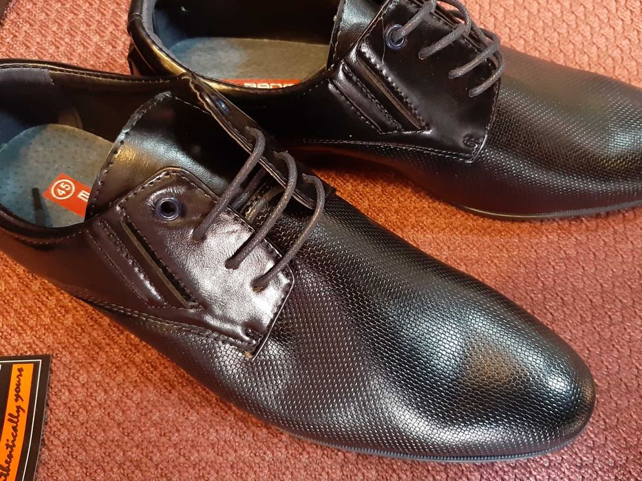 Buty garniturowe męskie młodzieżowe 41-42