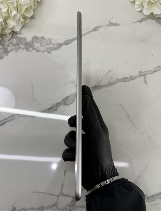Оригінал iPad Air-2 64GB 85%АКБ Neverlock Уцінка!! (Магазин Гарантія)