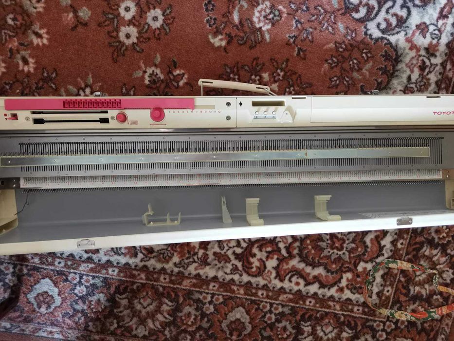 Вязальная машина TOYOTA KS 858, Япония