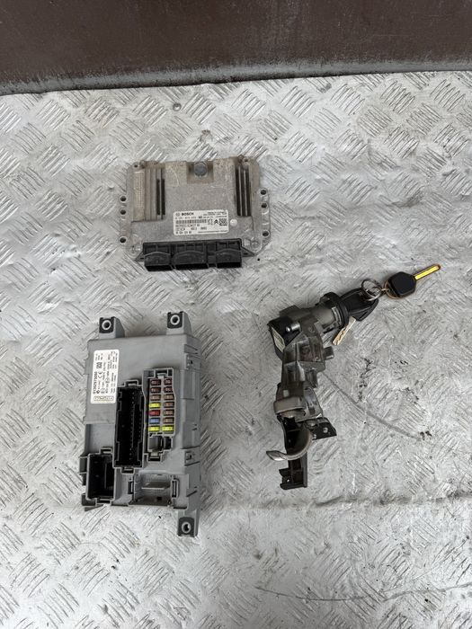 Блок эбу мозги Пежо биппер 12 год peugeot bipper fiorino 9666432480