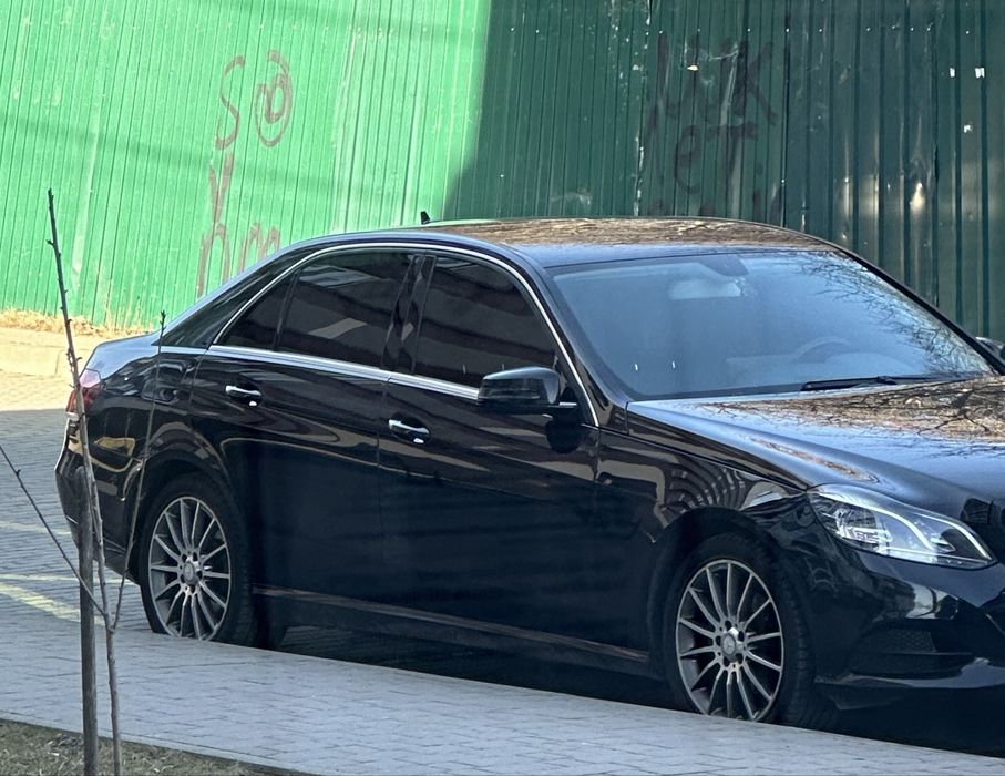 Терміново Mercedes Benz E200