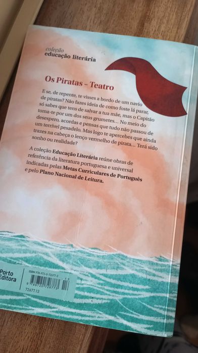 Livros: "Ulisses"; "Pedro Alecrim" e "Os Piratas"