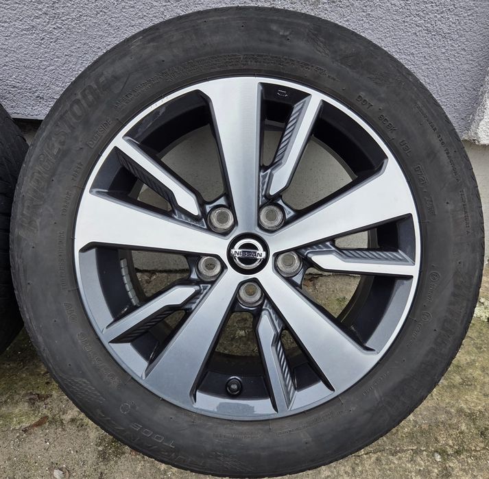 Felgi z oponami Nissan Leaf 6,5x16 ET40 5x114,3