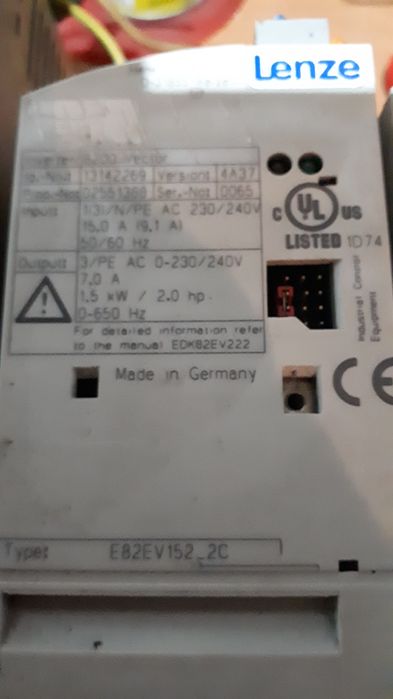 Falownik 1,5kW Lenze E82EV152_2C