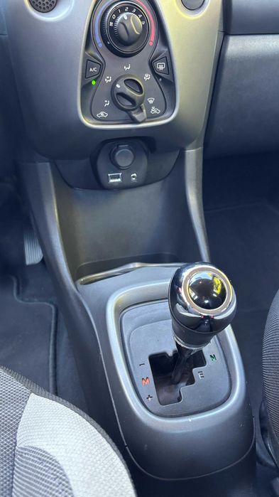 Toyota Aygo X 1.0 VVT-i Automático