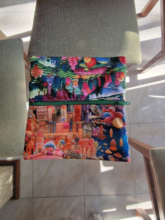 Malas e bolsas feitas a mão