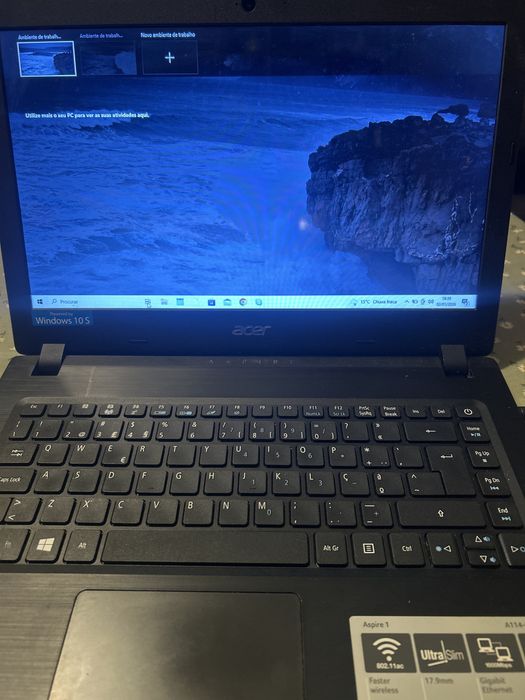 PC portatil Acer em bom estado