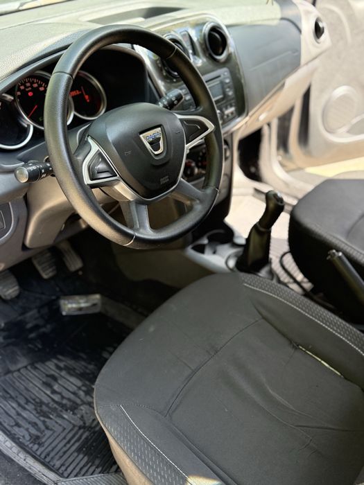 Продам Dacia , Renault Sandero 2017 газ/бенз