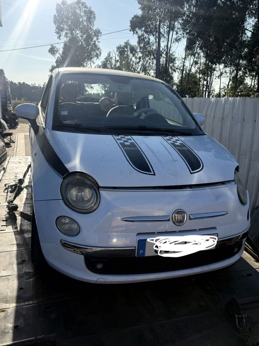 Fiat 500 1.3 Multijet de 2008 – totalmente disponível para venda de peças.