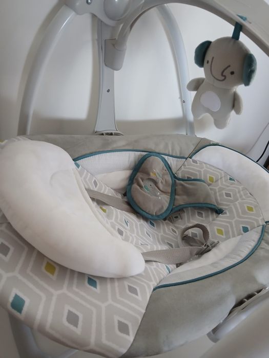 Baloiço bebe como novo