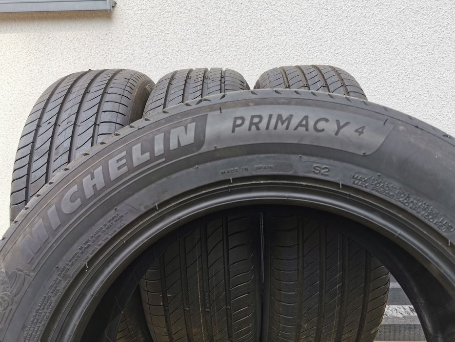 Opony Michelin Primacy 4  215/65/17 letnie 2022 NOWE