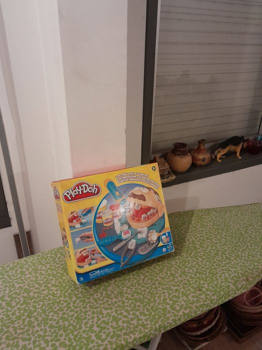 Vendo Brinquedo Dentista Brincalhão PLAY-DOH muito bonito como novo