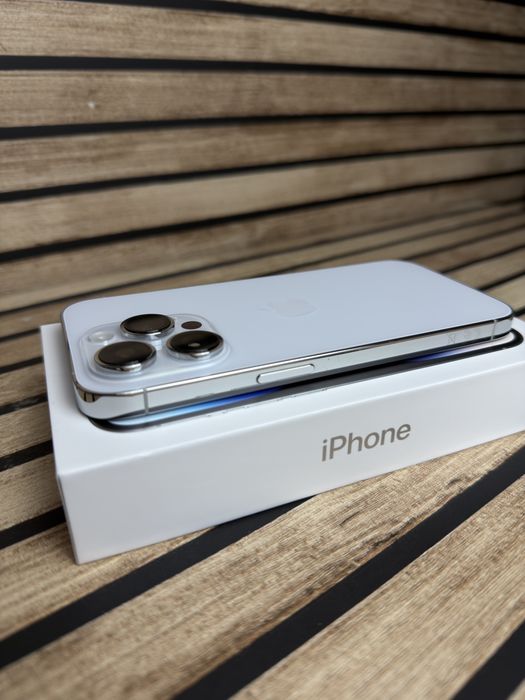 iPhone 14 Pro/Silver/90%/Rewewlcyjny Stan/Pełen Zestaw