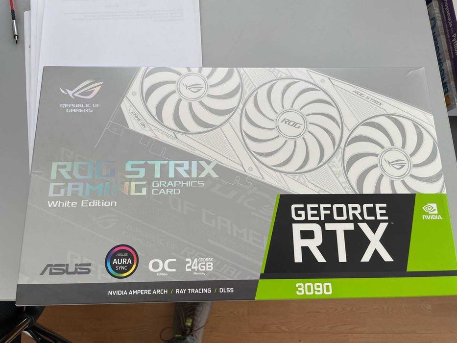 Placa gráfica Asus ROG Strix RTX 3090 White - Edição limitada