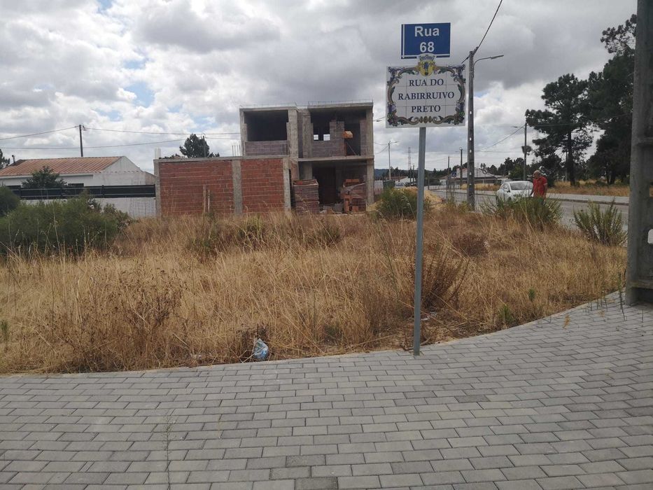 Lote de Terreno Urbano, com 302m2, para construção de moradia