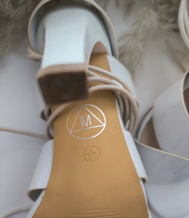 Białe buty na obcasie Missguided rozmiar 37