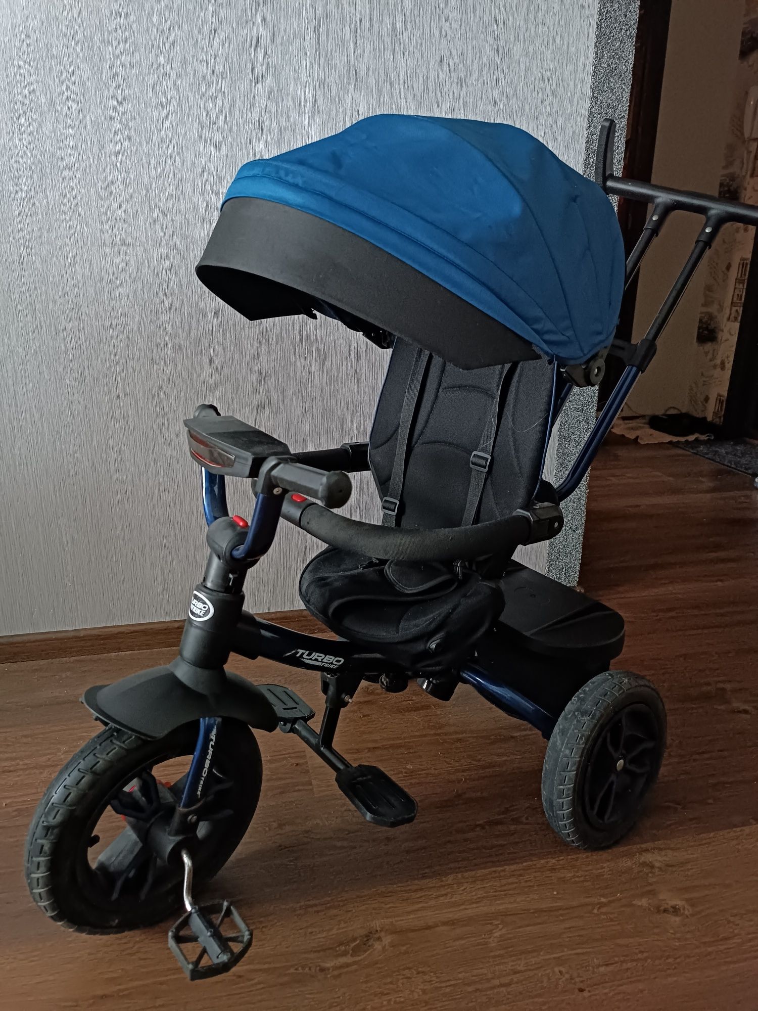 Велосипед трёхколёсный Turbo trike с родительской ручкой: 2 550 грн ...