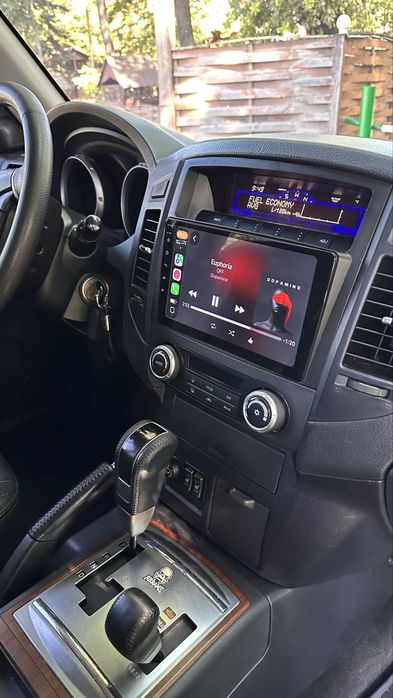 Mitsubishi Pajero 4