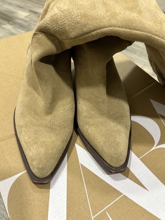 Козаки Zara з натуральної замші