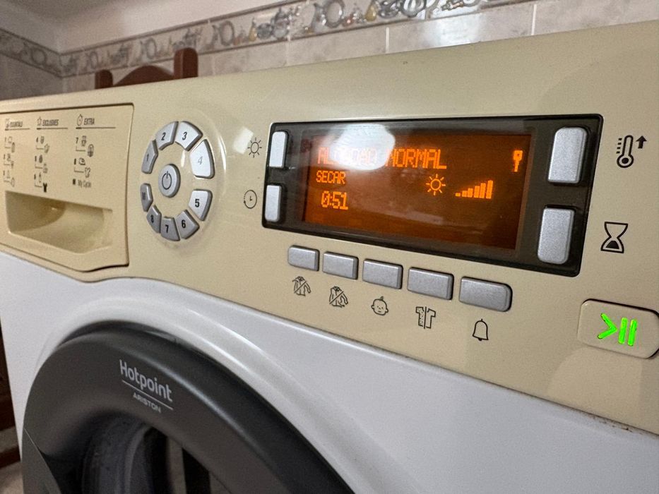 Máquina de secar roupa