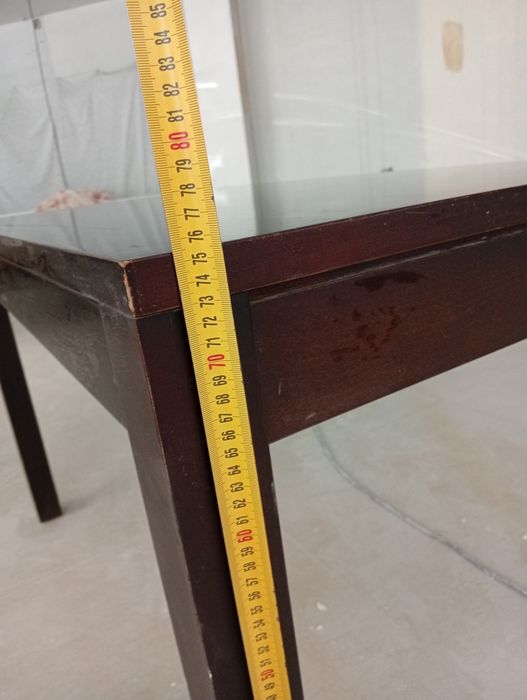 Mesa de madeira maciça