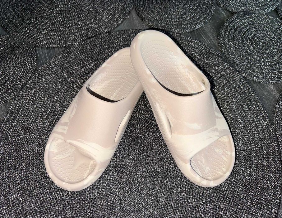 Шльопанці Crocs Mellow, оригінал, р-р M6 W8 або 39, уст 25,5 см