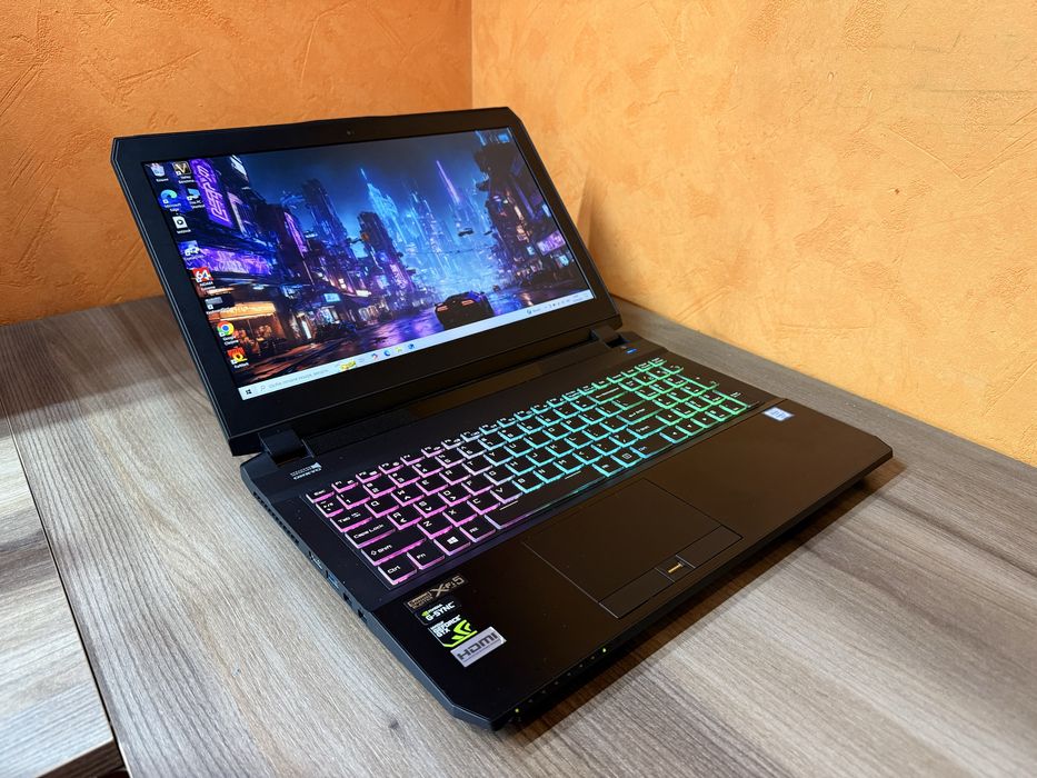 Бюджетний ігровий ноутбук Clevo (i7-6700/16D4/GTX1060/15.6 FHD)