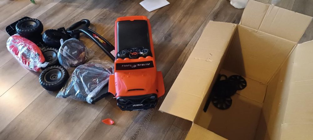 Jeździk samochód terenowy