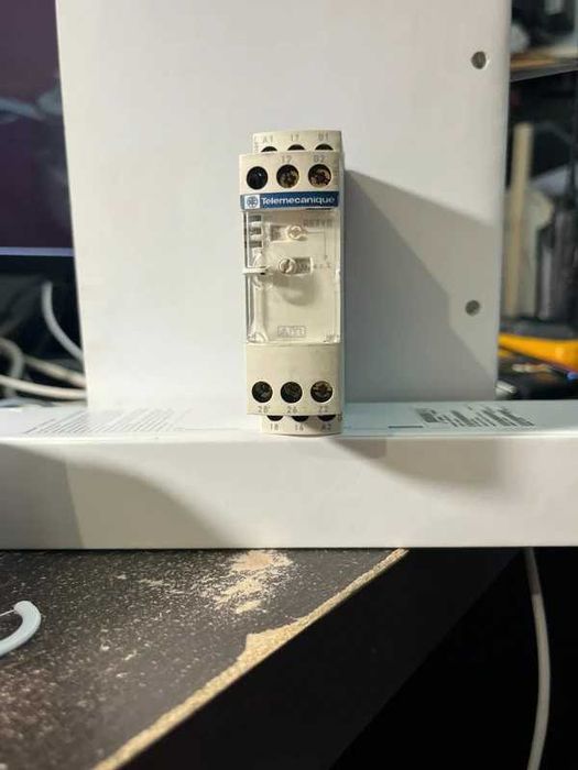 RE7YR12BU Telemecanique / Schneider temporizador arranque estrela triangulo