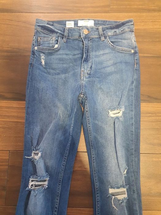 Nowe jeansy Bershka 38