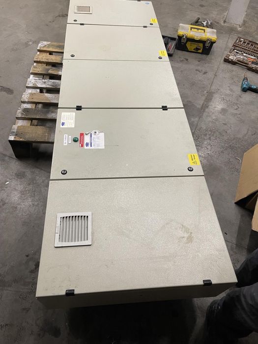 Щит електричний Шафа металева Ящик електричний