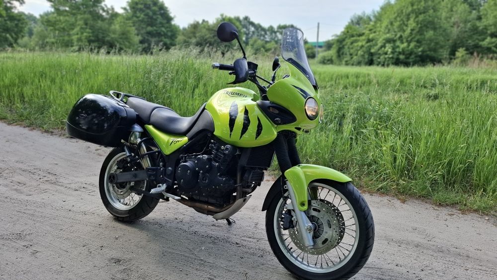 Triumph Tiger 955i duże turystyczne enduro adventure