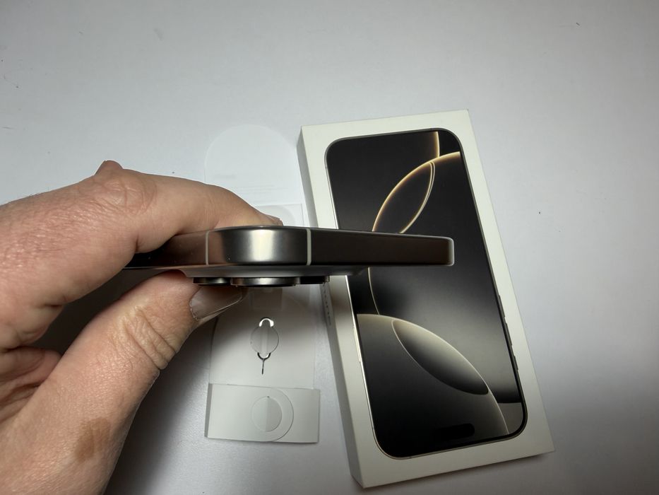 Ідеальний Iphone 16 Pro Max 256GB Natural Titanium, neverlock
