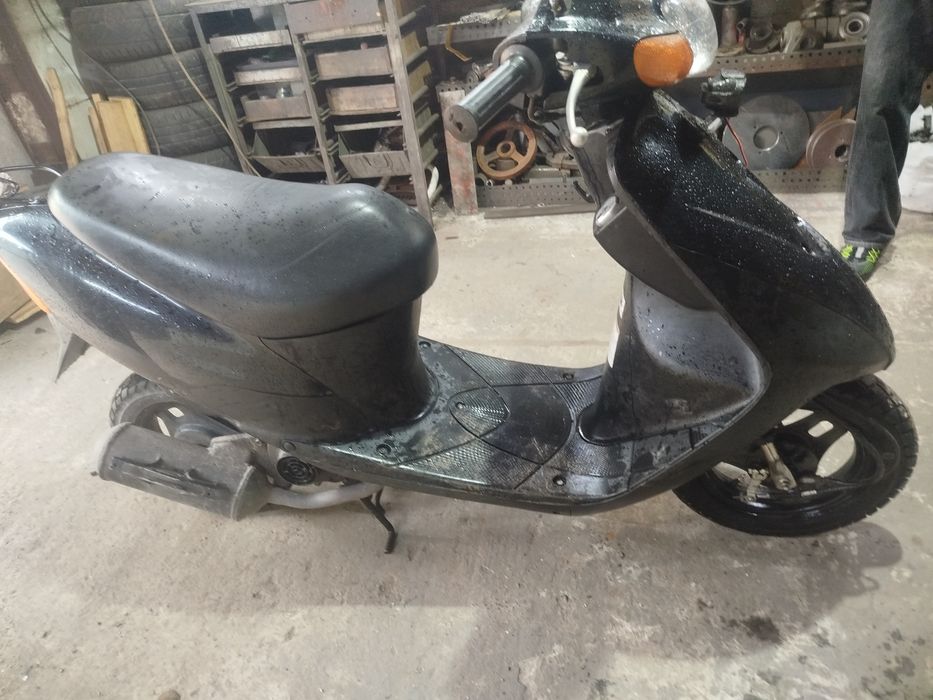 Suzuki lets 2 new/lets 3