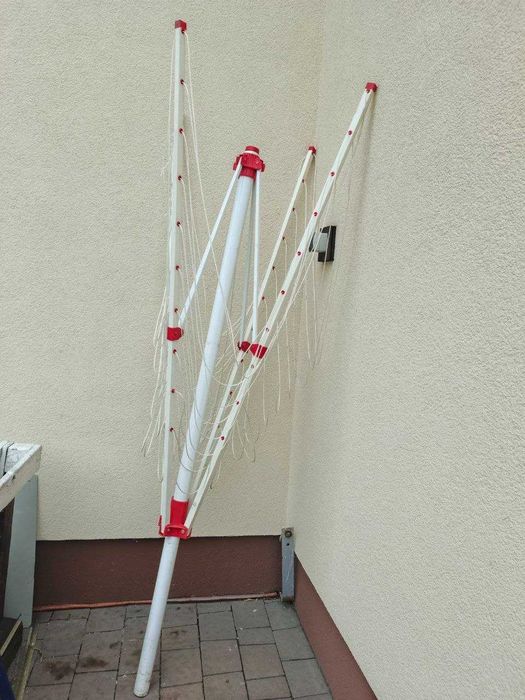 Складна вулична сушарка для білизни