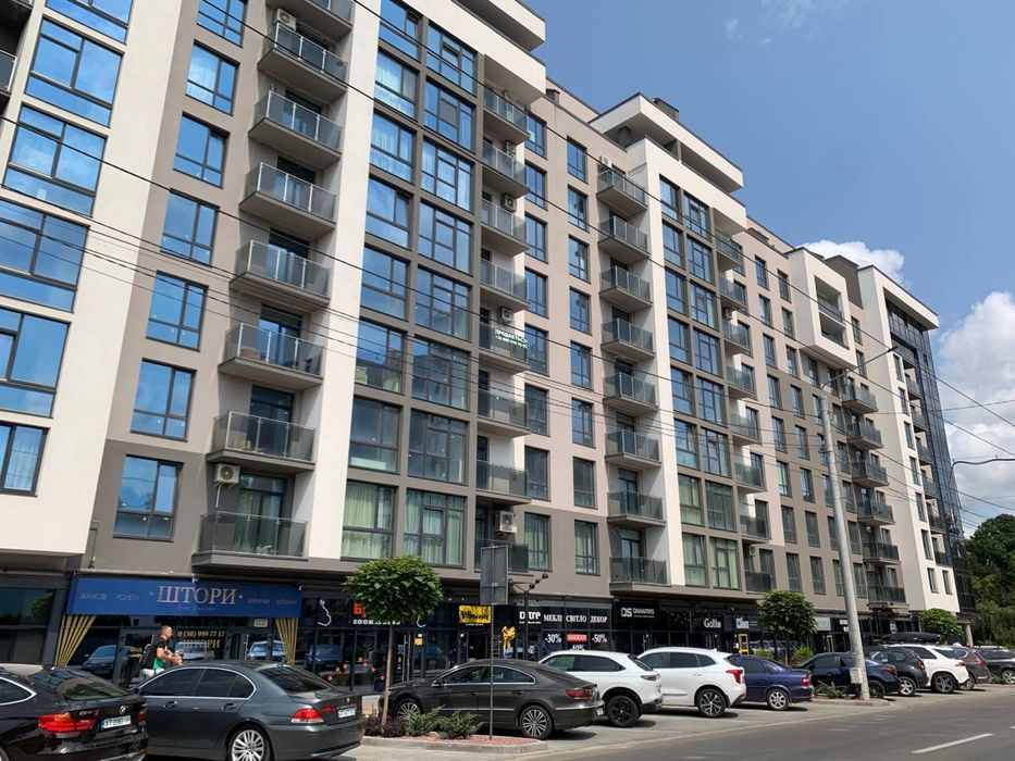 Продаж трикімнатної квартири по вулиці Мазепи у Park Residence