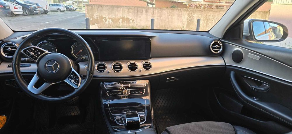 Mercedes-Benz 220 Diesel — photo 4