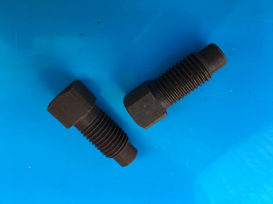 Винт станочный резцедержателя